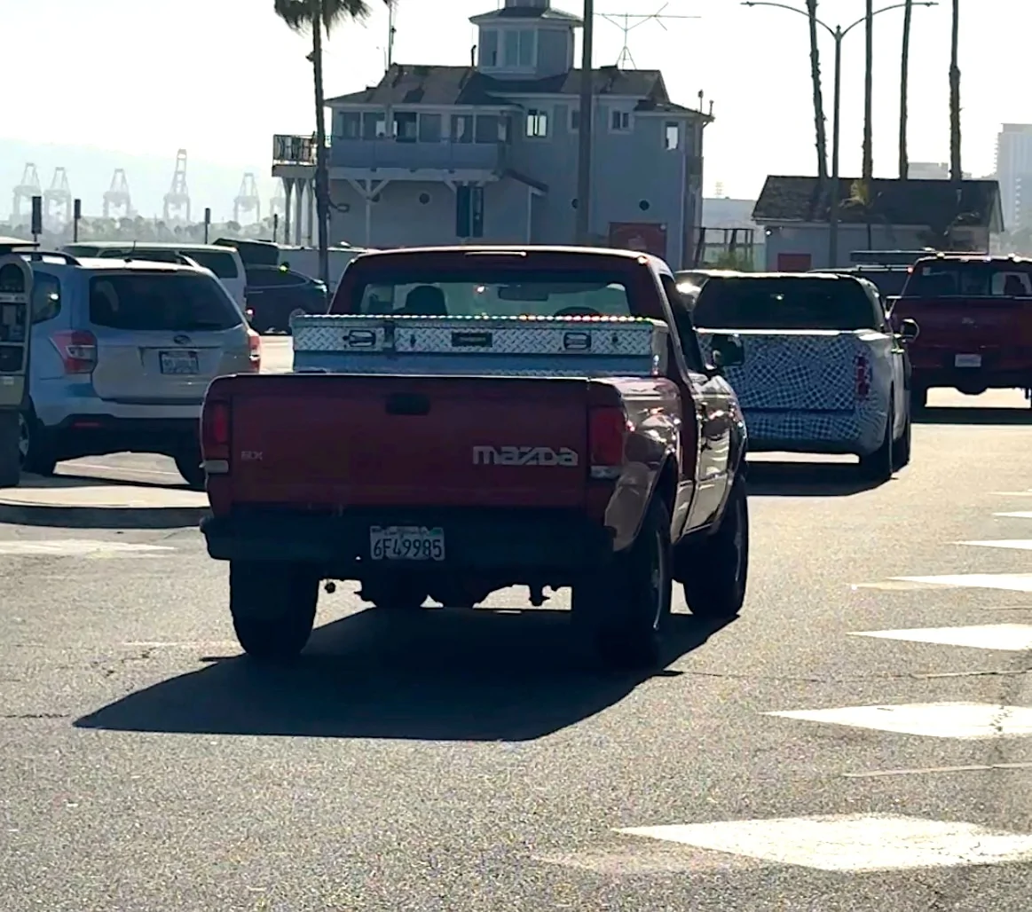 Ranchero EV Pickup Truck First Sight!! $30k midsize EV pickup Ranchero prototype spied 📸 SPOTTED! $30k midsize EV pickup Ranchero prototype first sighting! 1