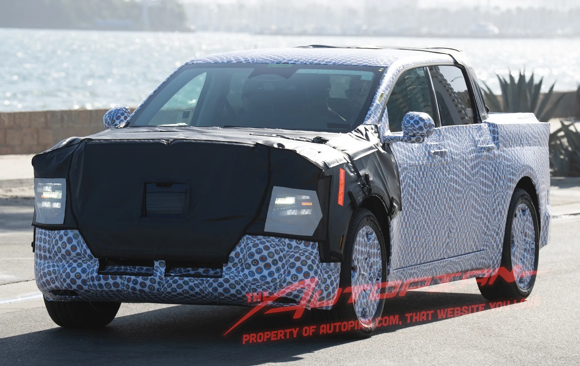 Ranchero EV Pickup Truck First Sight!! $30k midsize EV pickup Ranchero prototype spied 📸 SPOTTED! $30k midsize EV pickup Ranchero prototype first sighting! 5