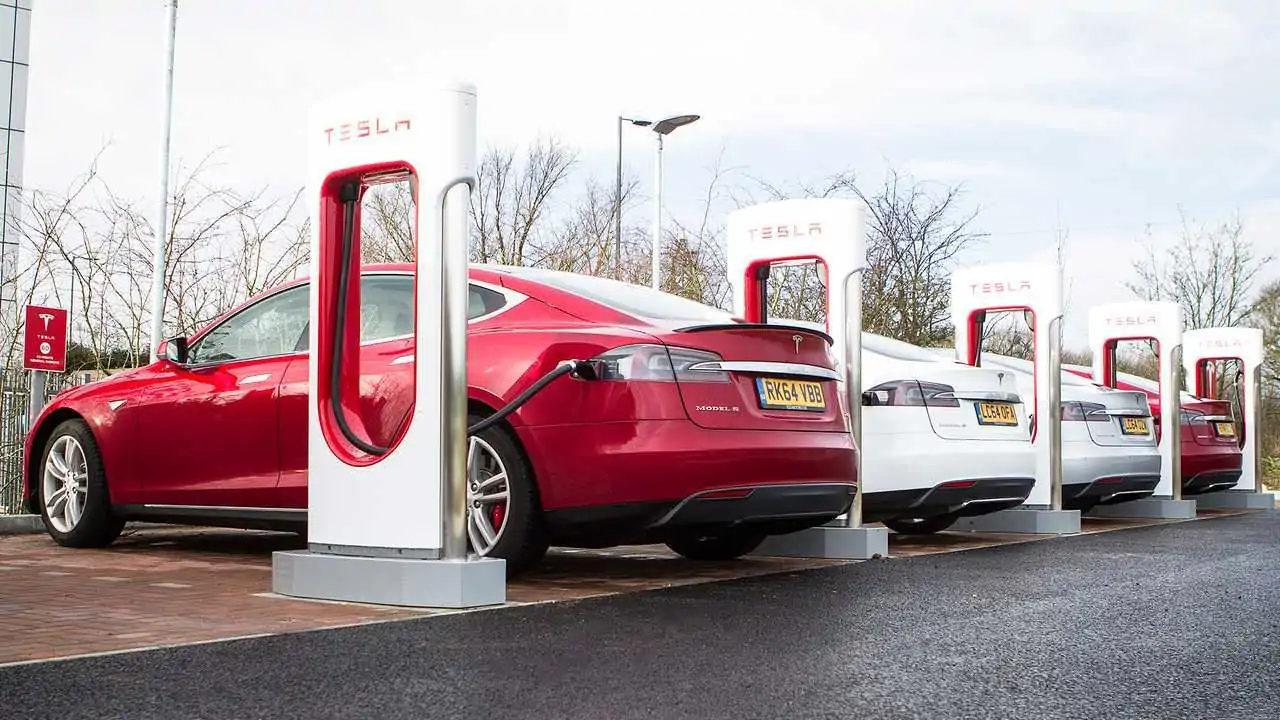 Ranchero EV Pickup Truck First Sight!! $30k midsize EV pickup Ranchero prototype spied 📸 tesla-supercharger